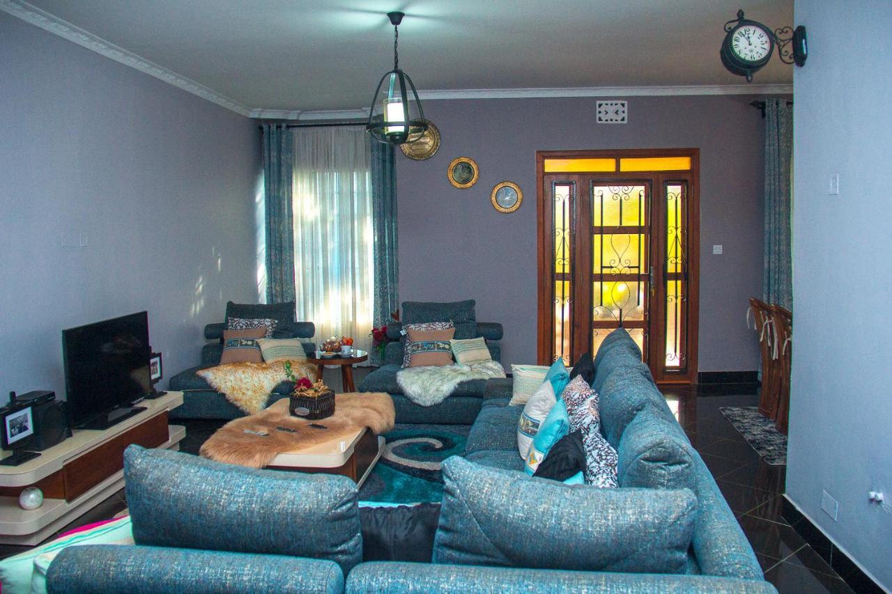 Mina Chai House Bnb アルーシャ エクステリア 写真